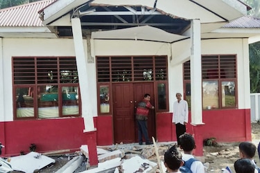 Terremoto de magnitud 6.2 golpea la isla Sumatra en Indonesia