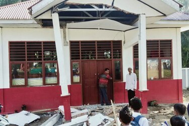 Terremoto de magnitud 6.2 golpea la isla Sumatra en Indonesia