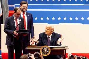 Trump clasifica al Tren de Aragua y a carteles mexicanos como organizaciones terroristas