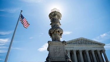 Corte Suprema de Estados Unidos acepta examinar decreto migratorio de Trump