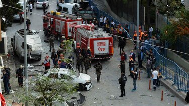 Explota coche bomba cerca de estación de Policía en Estambul; al menos cinco heridos