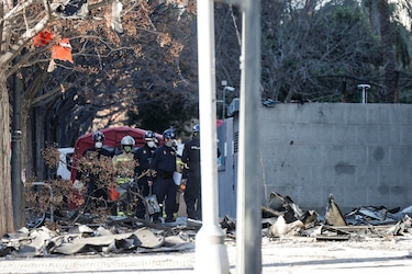 El número de muertos en el incendio de un edificio de viviendas en España se eleva a diez