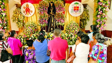 Miles de devotos inician culto a Jesús Nazareno de Atalaya