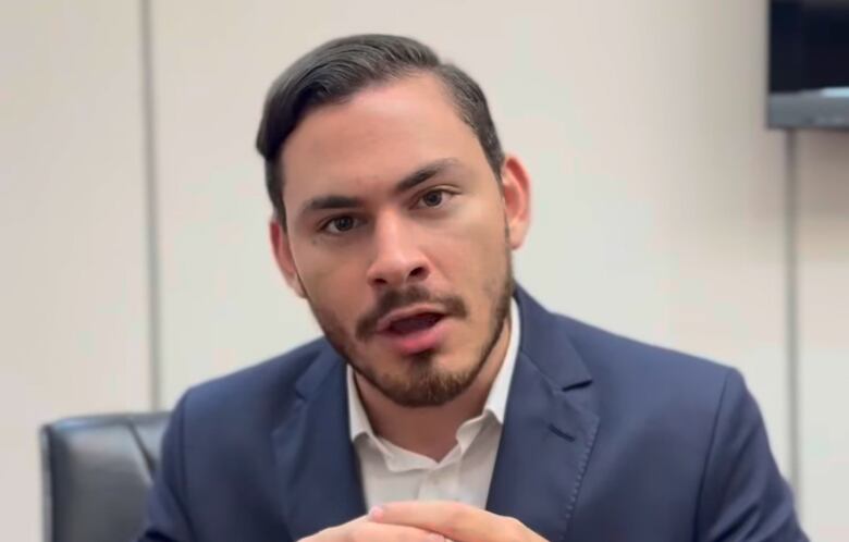 Contraloría General presenta nueva guía de rendición de cuentas para los gobiernos locales