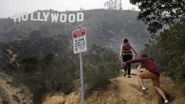 Icónico cartel de Hollywood genera congestionamientos y malestar