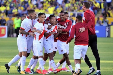 Perú gana en Ecuador y está en zona de Mundial