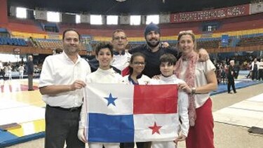 Panameños, en competencia internacional
