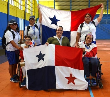 Teresa Urriola y Rey Dimas ganan medallas en los Paracentroamericanos
