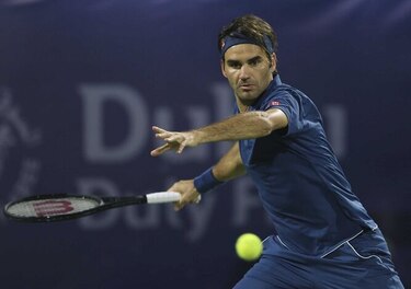 Roger Federer arranca en Dubái con triunfo