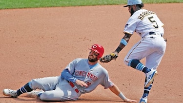 Suárez jonronea y Rojos se imponen 8-6 a los Piratas