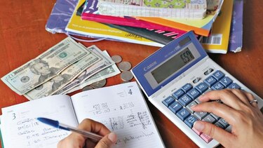 Deducción escolar espera por reglamento