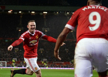 Wayne Rooney da triunfo al Manchester United sobre Swansea