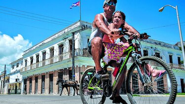 La bicicleta se pone de moda en Cuba