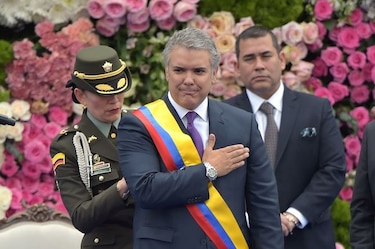 Iván Duque asume presidencia de Colombia