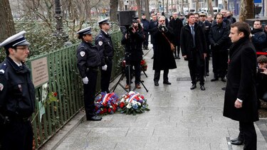 Sencillos homenaje en París a las víctimas de los atentados de enero de 2015