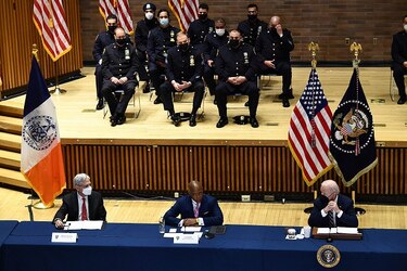 ‘¡Basta ya de violencia!’, dice presidente Biden en Nueva York