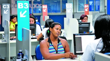 Desempleo sube a 8.4%