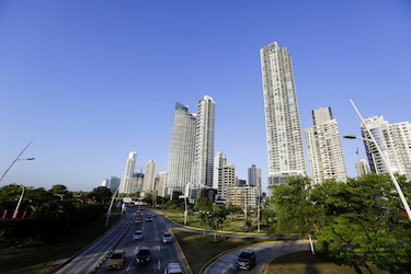 Banca de inversión a la expectativa de la estrategia fiscal de Panamá