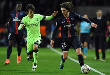 PSG y Manchester City empatan en un duelo de errores defensivos