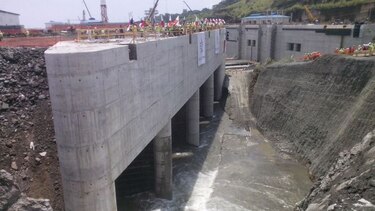 Comenzó el llenado de nuevas esclusas del Canal con acto oficial
