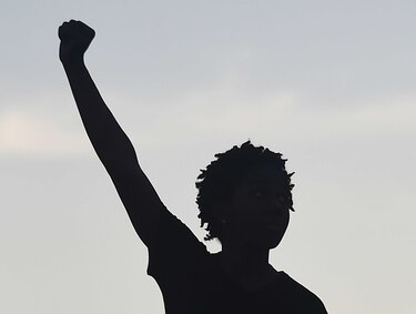 Municipalidad de Minneapolis decide desmantelar y reconstruir su policía