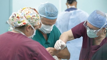 Al menos 65 pacientes serán atendidos por cirujanos de ‘Operation Walk’