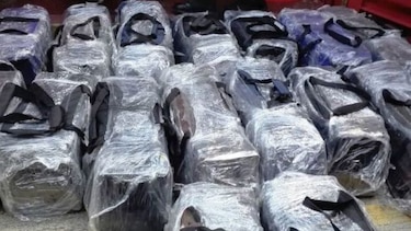Decomisan 547 paquetes de droga en un puerto de Colón