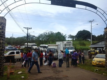 Protestas por suspensión de visitas en centro penitenciario La Joya