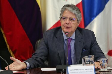 Presidente Lasso despide al gerente de Petroecuador tras admitir influencias de su esposa