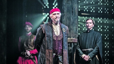 Jonathan Pryce regresa al teatro