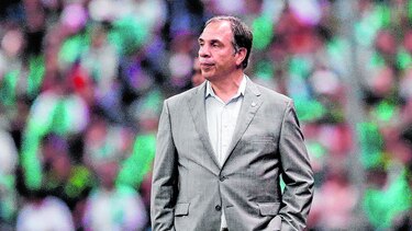 Arena renuncia tras pesadilla del martes