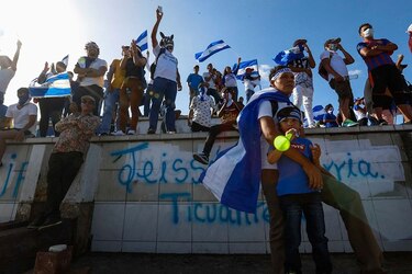Un muerto en movilizaciones masivas pro y contra gobierno de Nicaragua