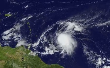 Kirk provoca fuertes lluvias e inundaciones en el Caribe