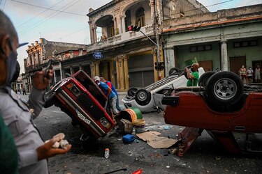 Cólera estalla en Cuba, convocan a revolucionarios al combate; Washington hace advertencia