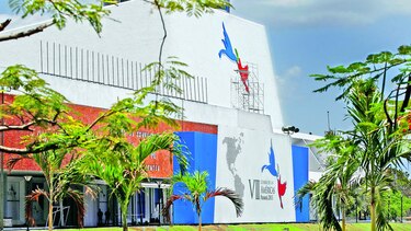 Gabinete discutirá hoy sobre días libres de la empresa privada para la Cumbre
