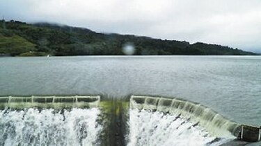 Vertimiento en el lago Fortuna se mantiene