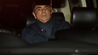 Fiscalía japonesa suma nuevos cargos contra exjefe de Nissan