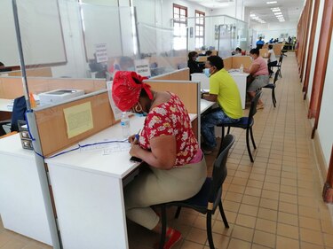 Afiliación política en declive: solo dos partidos ganan adherentes en un año