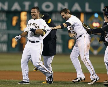 Piratas le repiten la dosis a los Cachorros en maratónica jornada