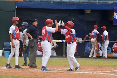 Cuba termina como líder invicto del grupo B