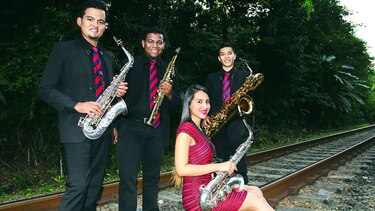 Reunión de saxofones