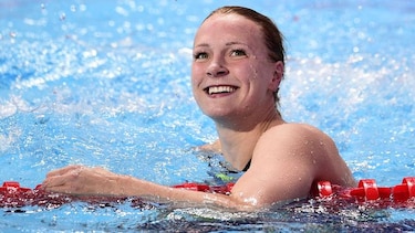 Sarah Sjostrom bate el récord del mundo de 100 metros mariposa en Mundial