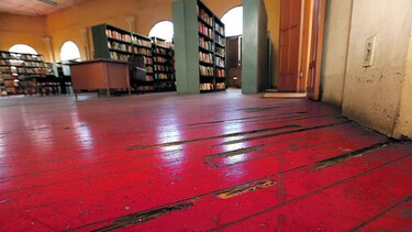 Bibliotecas públicas, entre la agonía y la desidia