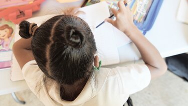 600 escuelas impartirían clases semipresenciales