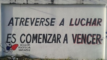 Poesía suelta en las paredes de la ciudad