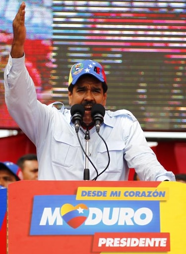 Maduro tiene 'información precisa' de que Capriles planea retirarse