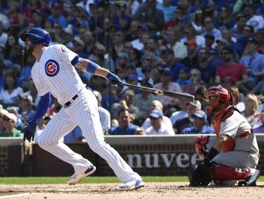 Bryant pega jonrón en paliza de Cachorros sobre Cardenales