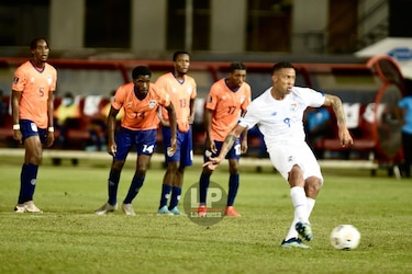 Panamá logra histórica goleada de 13-0 ante Anguila y lidera su grupo en las eliminatorias de la Concacaf