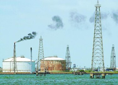 Barril de crudo venezolano gana casi dólar y medio y llega a 93.98 dólares