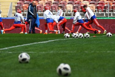 Federación rusa pide a futbolistas evitar dopaje accidental